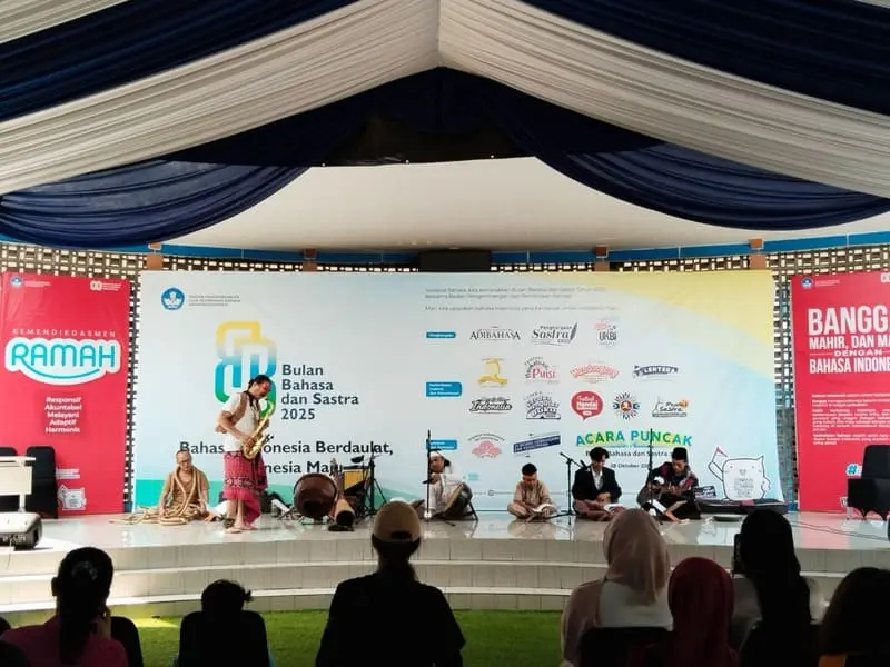 sastrabersuara